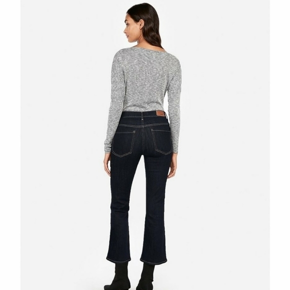 Express high waist button hem cropped flair stretch jeans - Picture 4 of 9